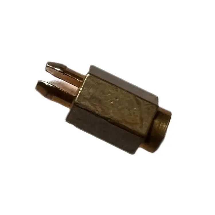Entretoise de verrouillage fendue à entretoise fourchue pour montage sur PCB